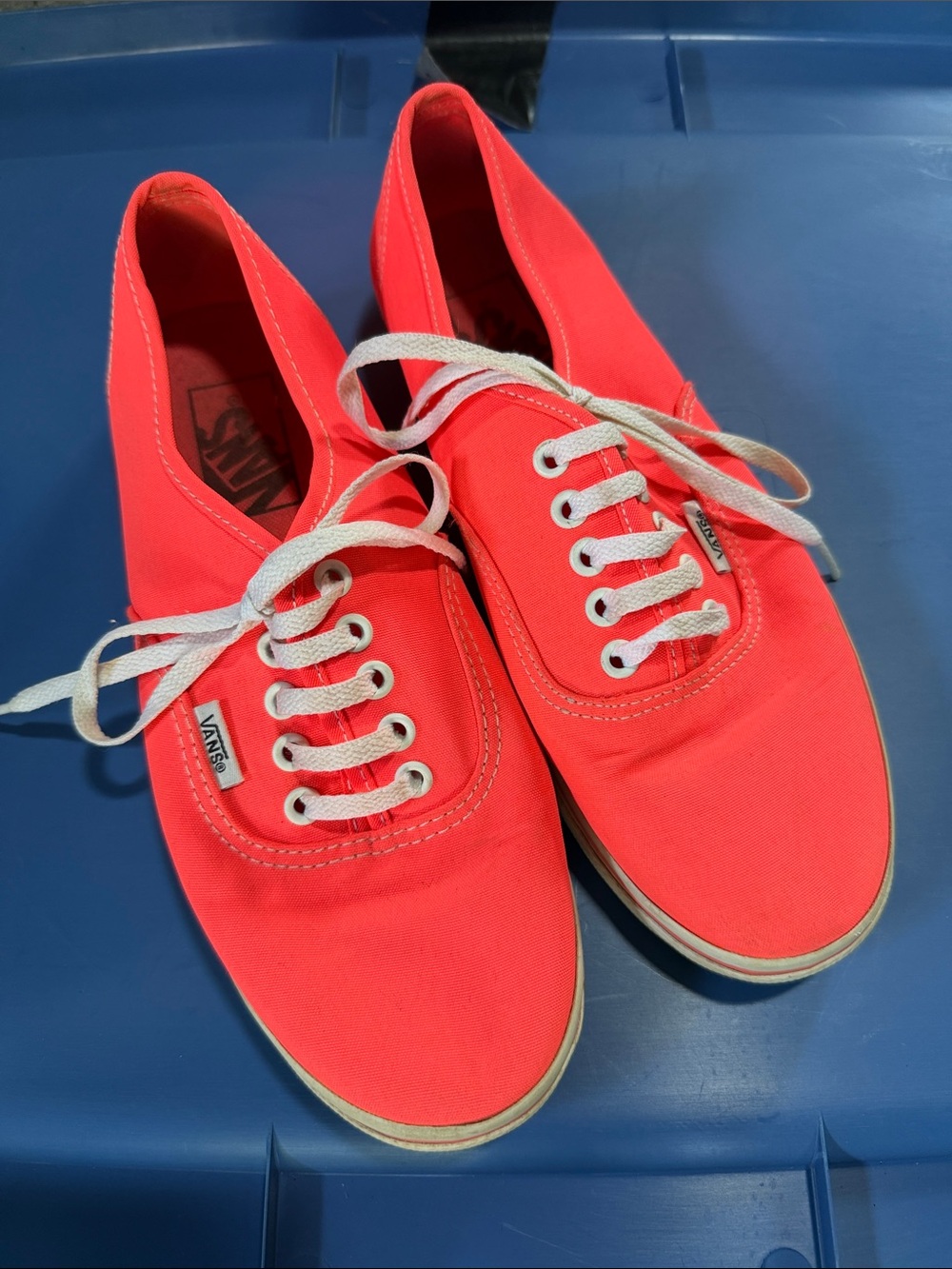 Vans Canvas Low-Top Sneakers - Bright Coral